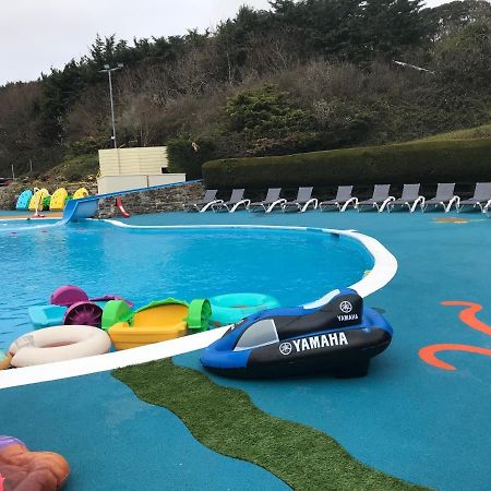 Exclusive 3 Bedroom Caravan, Sleeps 8 People At Parkdean Newquay Holiday Park, Cornwall, Uk エクステリア 写真